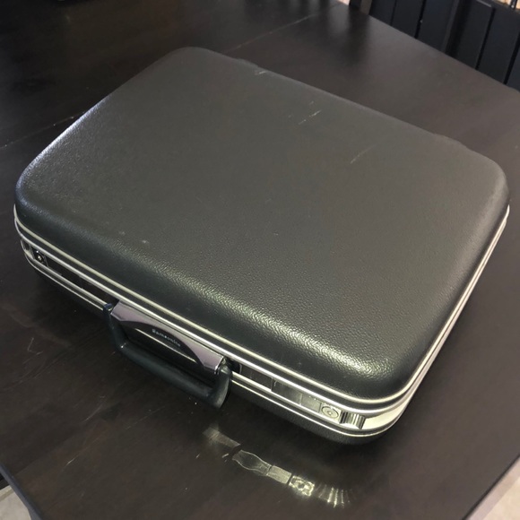 Vintage Samsonite Travel Luggage - Picture 2 of 7